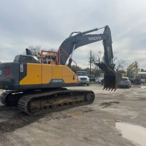 VOLVO EC220